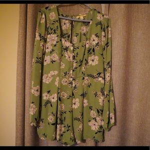 Long sleeve romper from Francescas  in great condition worn 3 times or less